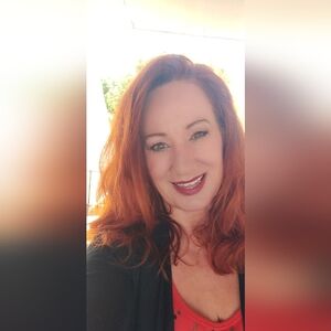 Meet your Posher, Becca